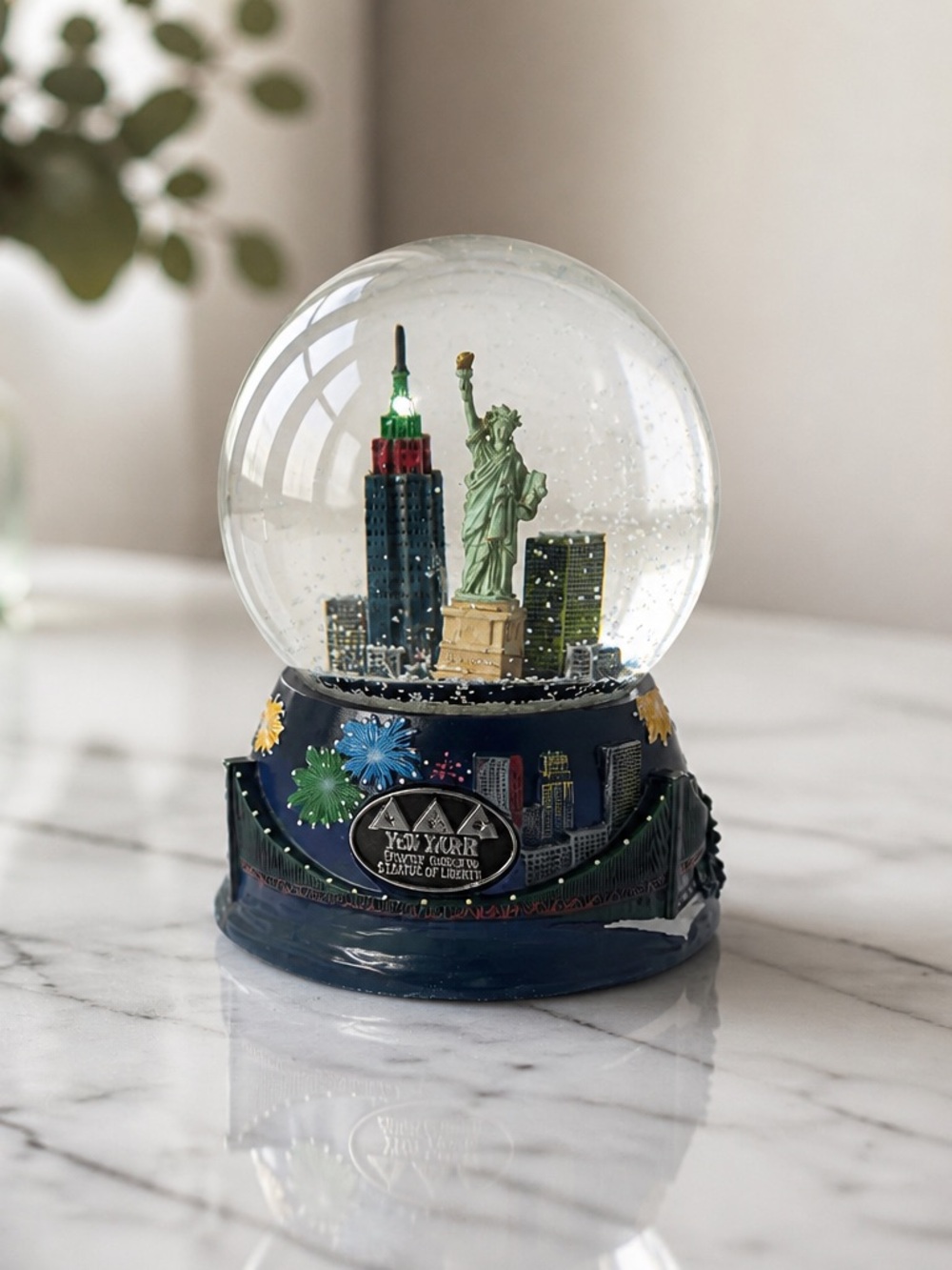 Sankyo Decorative Moody Gardens Galveston Texas Ice Land Snow Globe Navy Resin